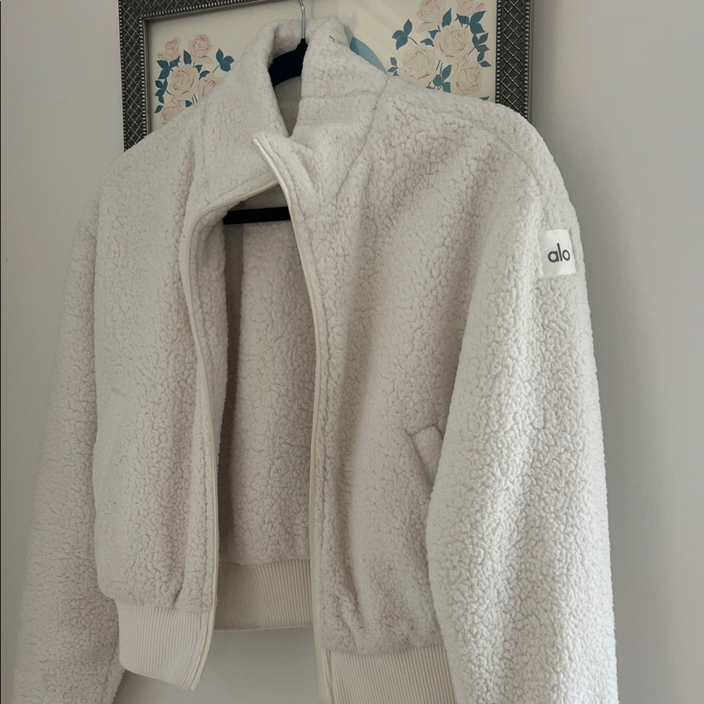 ALO Yoga Women's Off-White Teddy Jacket